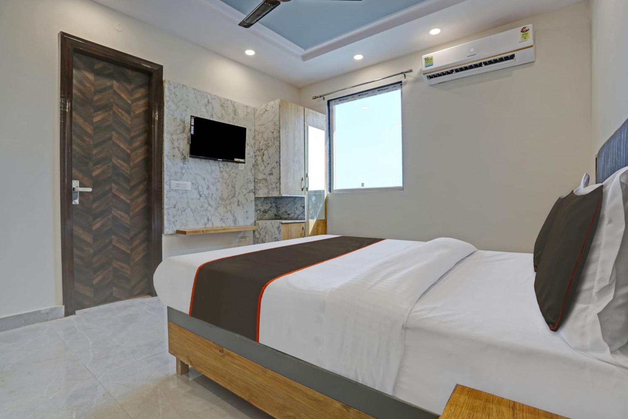 ホテル Townhouse Vip Grand デリー エクステリア 写真