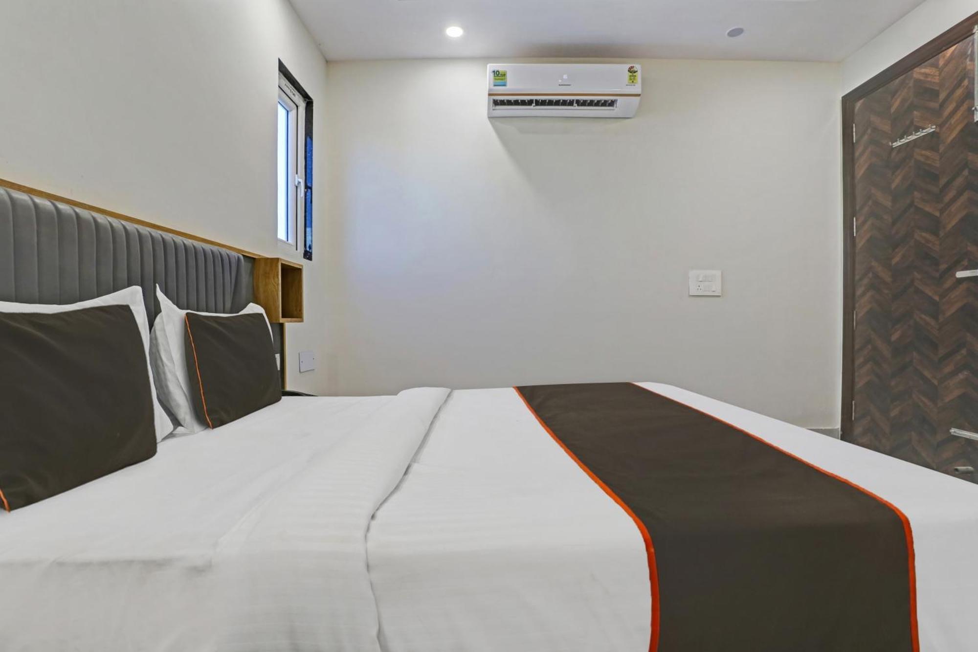 ホテル Townhouse Vip Grand デリー エクステリア 写真